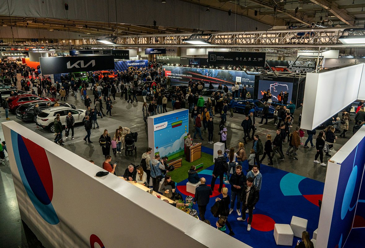 Exhibitor
